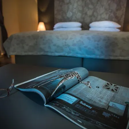 Effect Boutique Azzura - Adults Only Self Check-in Къща за гости Несебър