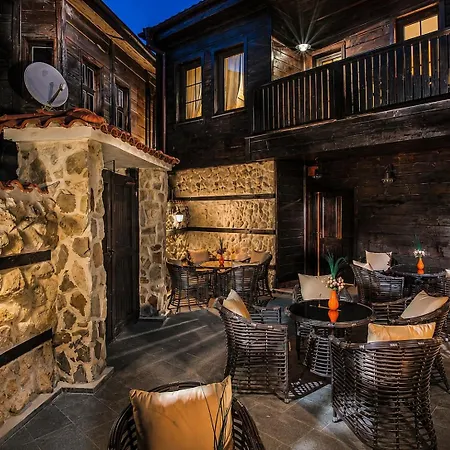 Guest house Effect Boutique Azzura - Adults Only Self Check-in 3*