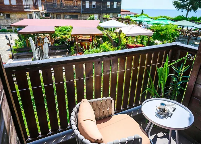 Effect Boutique Azzura - Adults Only Къща за гости Несебър