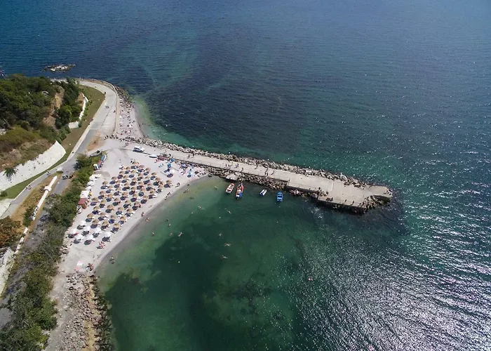 Effect Boutique Azzura - Adults Only Несебър