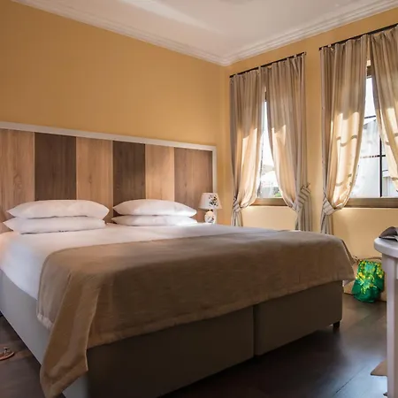 Effect Boutique Azzura (adults Only) Гостьовий будинок Несебир